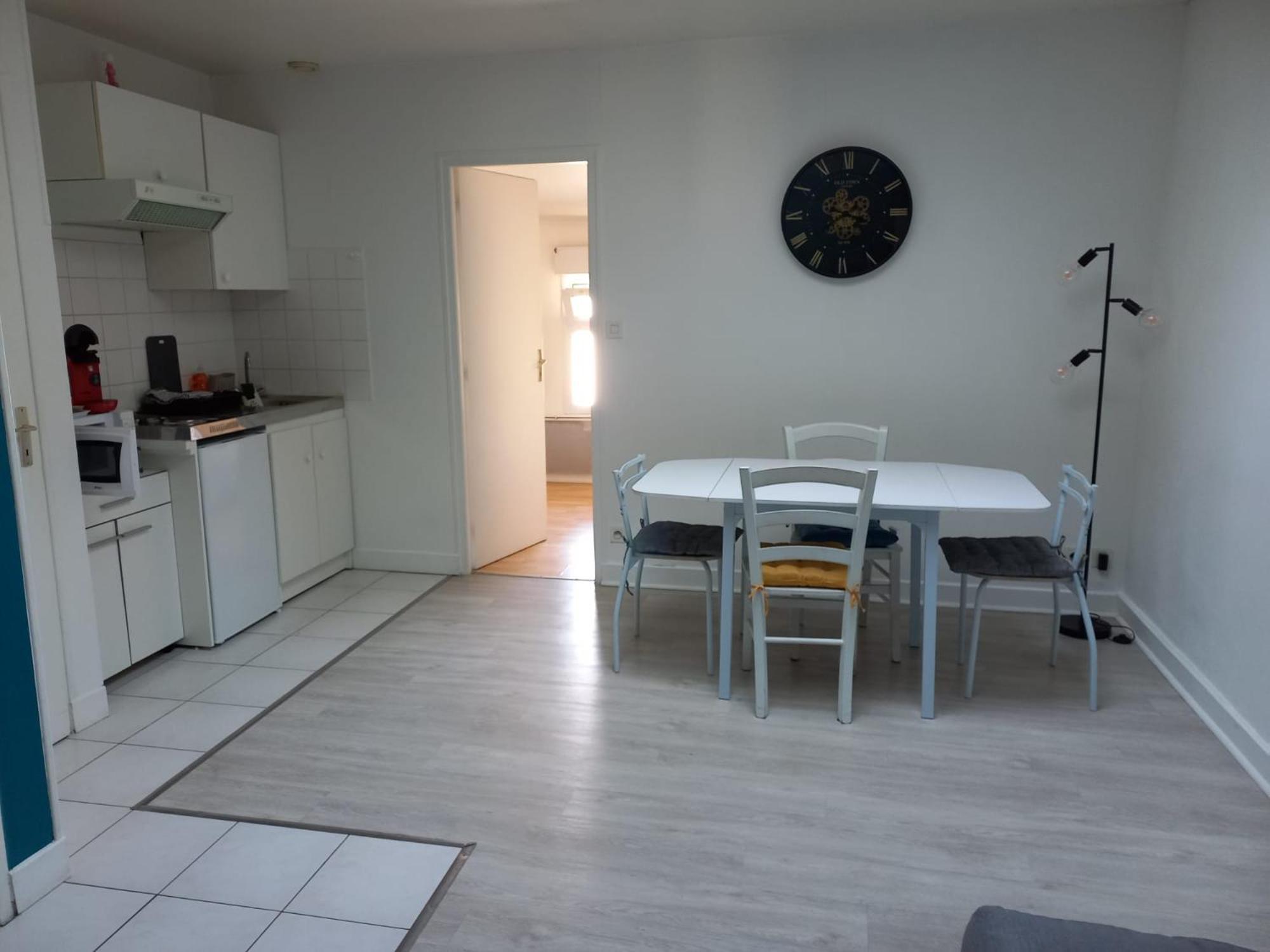 Duplex 40m2 Proche Place François 1er Appartement *